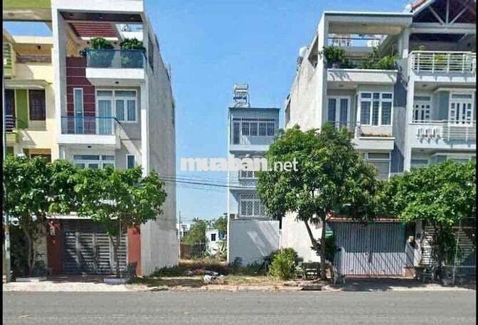 Cần bán 2lô đất #Sổhồngriêng trong kdc Quận8