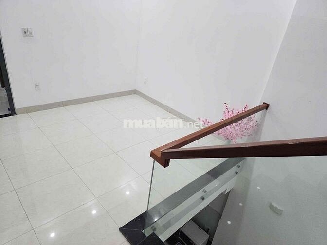CHO THUÊ NHÀ 3 TẦNG MẶT TIỀN ĐOÀN KHUÊ, NAM VIỆT Á – 5 PHÒNG NGỦ FULL