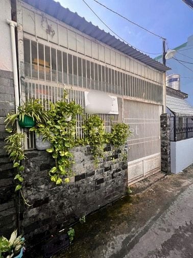 Chỉ nhỉnh 4 tỷ Có ngay nhà 4.05×12.20m sát KCN TÂN BÌNH sân bay, ST