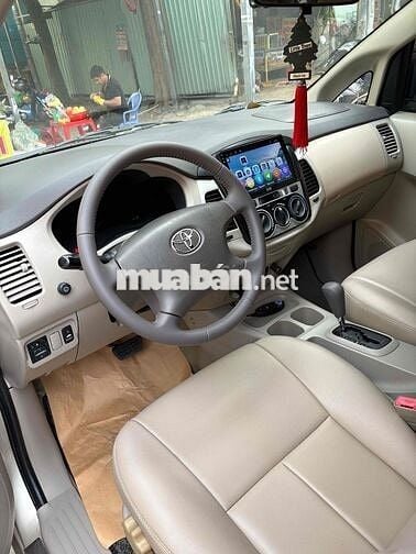Toyota Innova 2008 V - 180 km