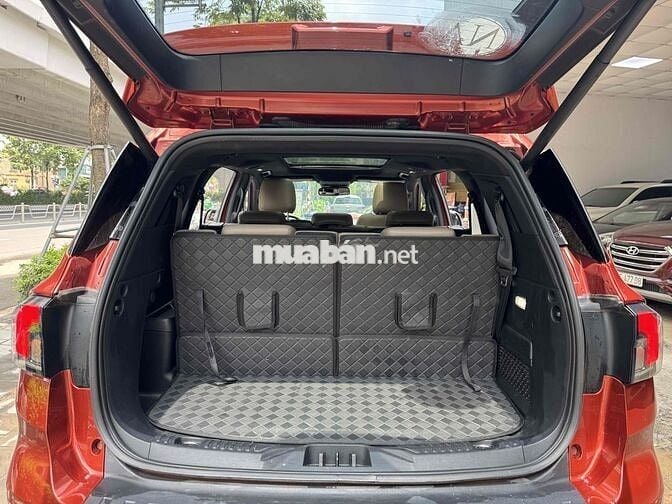 CẦN BÁN FORD EVEREST TITANMIUM 4x2 MODEL 2023