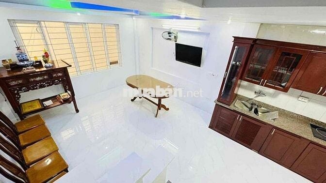 Cần bán nhà phố Khương Hạ – DT:30m²– Ngõ thông – Gần hồ điều h