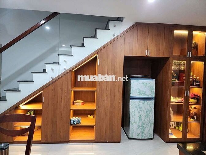 Cho thuê nhà 3 tầng mặt tiền Đoàn Khuê