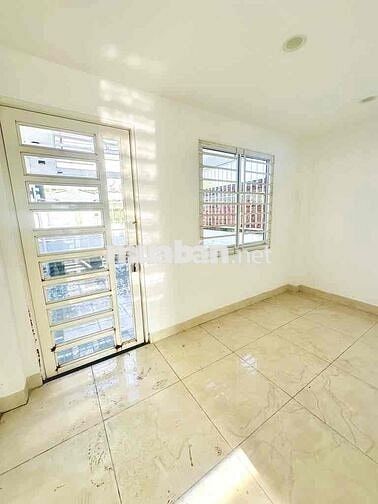 BÁN NHÀ LINH ĐÔNG _HẺM XE HƠI _4 TẦNG 200m sàn - chỉ : 5,9 tỷ - sr hc