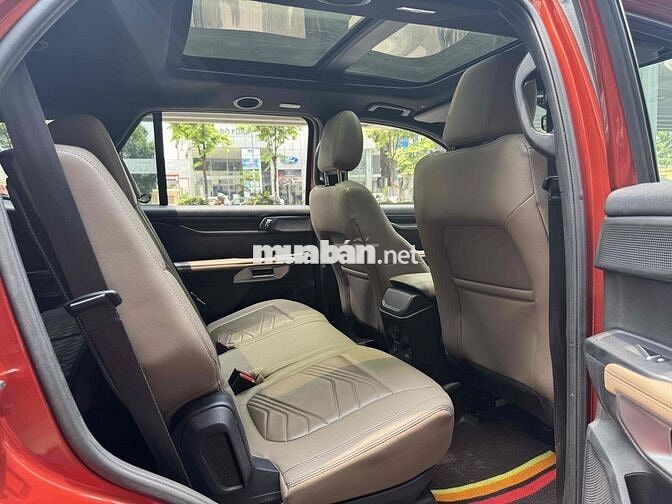 CẦN BÁN FORD EVEREST TITANMIUM 4x2 MODEL 2023