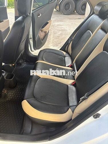 Hyundai Grand i10 2015 Sedan 1.2 MT - 90000 km