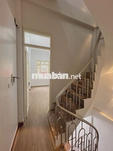 Hoàng Hoa Thám – Ba Đình – Hà Nội.Dt: 27m²  gia 3,8 tỷ
