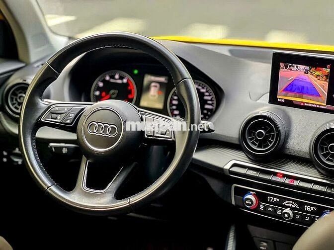 Xe Audi Q2 1.4 TFSI model 2019 - 41000 km - Vàng