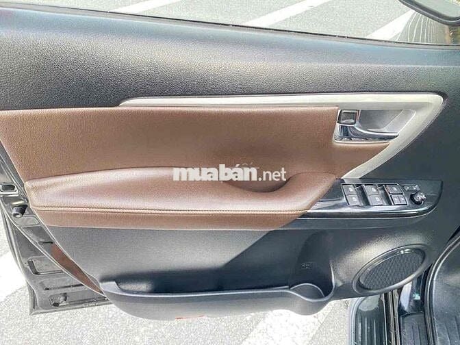 Toyota Fortuner 2017 2.7V 4x2 - 100000 km