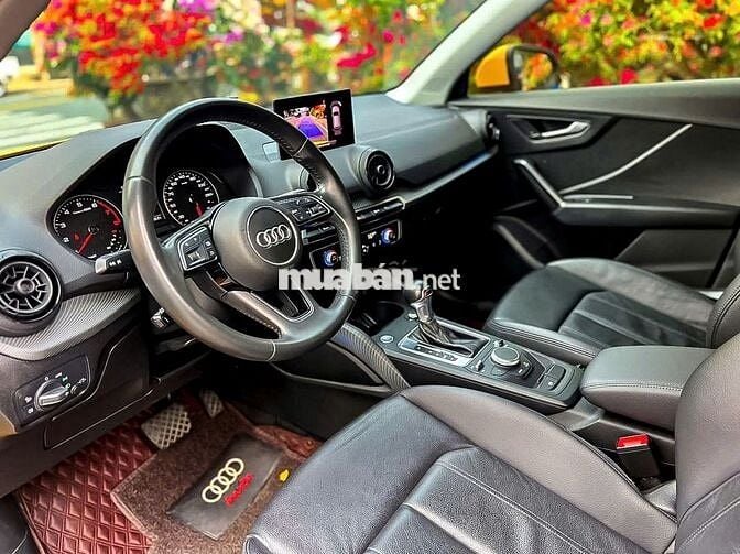Xe Audi Q2 1.4 TFSI model 2019 - 41000 km - Vàng