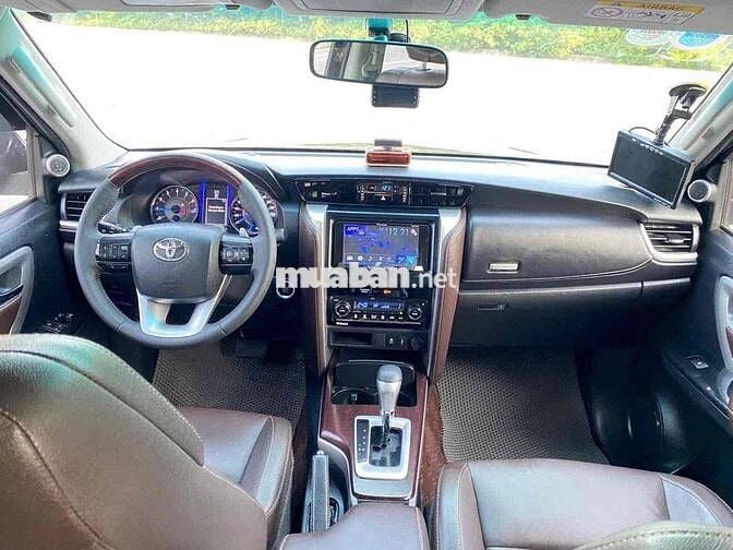 Toyota Fortuner 2017 2.7V 4x2 - 100000 km