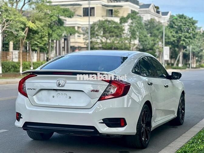 Honda Civic 2020 RS 1.5 AT mới đẹp