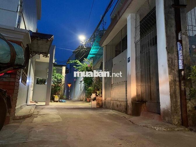 Nhà Cấp 4 kiệt 1 Phạm Như Xương, cách Đại học Sư Phạm 200m