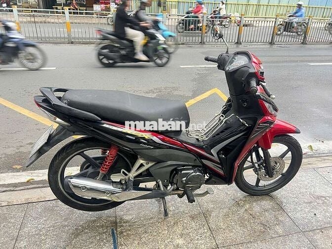 Honda wave RSX Fi 2017 mới 90% bstp chính chủ