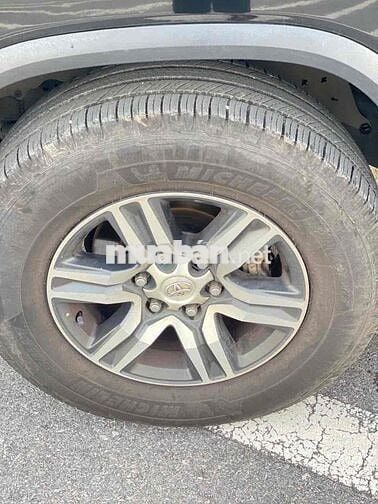Toyota Fortuner 2017 2.7V 4x2 - 100000 km