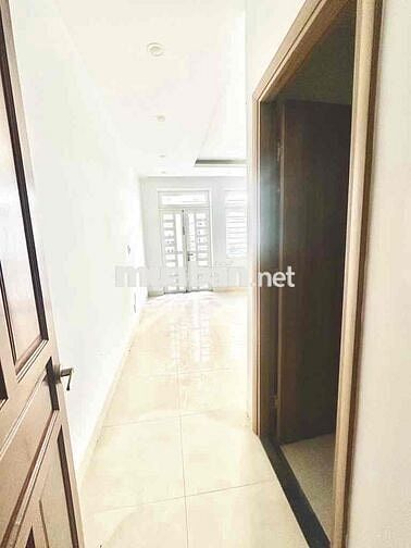 BÁN NHÀ LINH ĐÔNG _HẺM XE HƠI _4 TẦNG 200m sàn - chỉ : 5,9 tỷ - sr hc