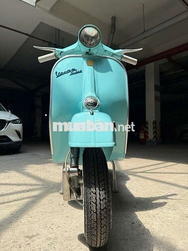 Vespa cổ Super 150 nguyên bản dọn lại đẹp
