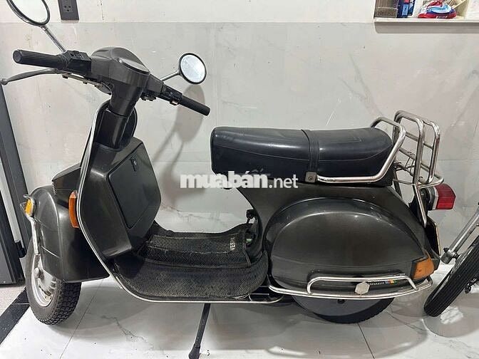 Bán Xe Piaggo cổ màu xám đã qua sử dụng