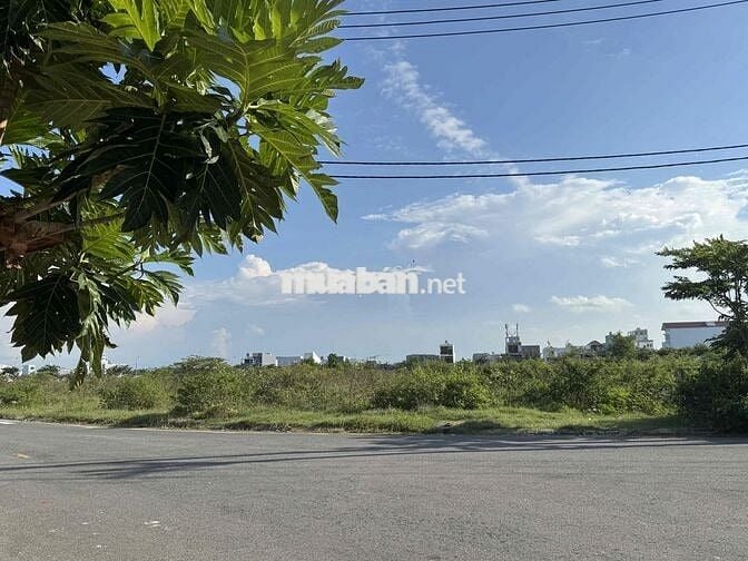 Chính chuBán đất Nam Hòa Xuân B2.106, đối diện trường, sát công viên.