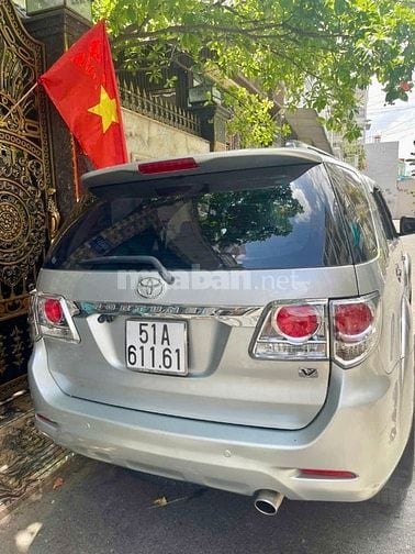Nhà cần bán ôtô Fortuner V 388triệu