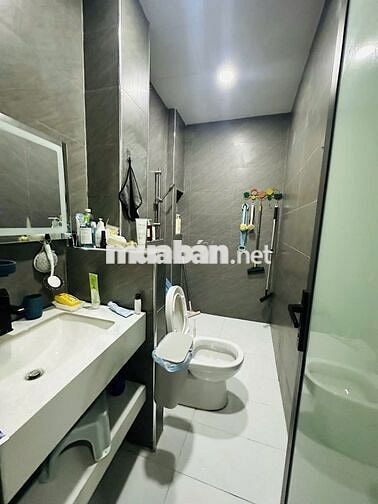 Nhà Đầy đủ nội thất, Đường thông 6m. 2 lầu. Gần Chợ Gò Xoài Bình Tân