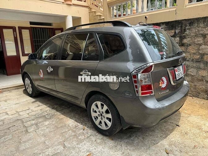 Kia Carens 2010 LX 1.6 MT - 132549 km