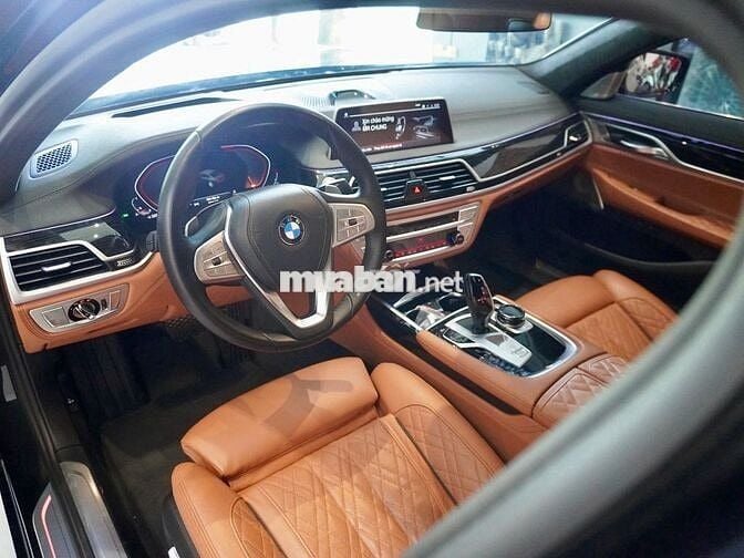 BMW 740i 2021 – Sedan hạng sang