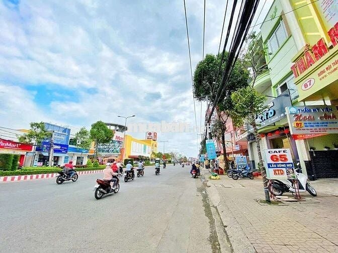 NHÀ RỘNG - MẶT TIỀN MẬU THÂN - XÉO LOTTE