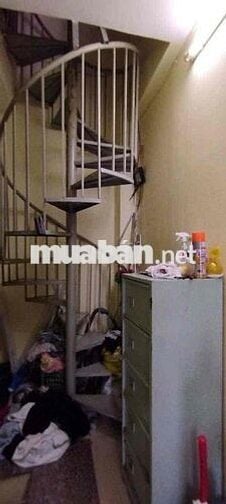 Cho thuê , nhà 3 tằng. sân thượng ,3 PN ,2 WC ,Nguyễn Gia Trí