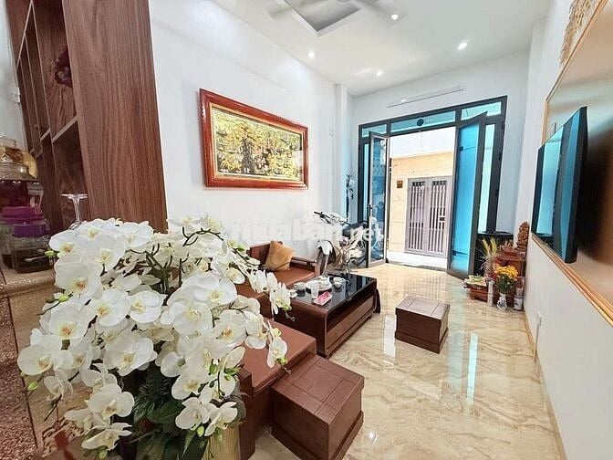 🏙 Bán nhà phố VIP Hào Nam – 30m ô tô, vài bước Ga Cát Linh