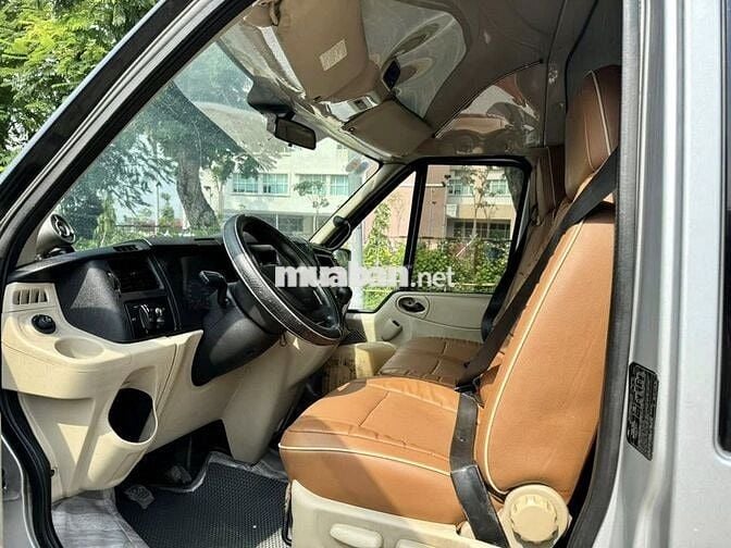 Ford Transit 2017 tải van 3 chổ/940kg