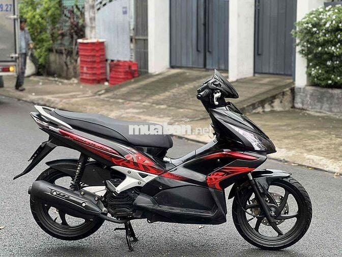 🌈Honda AIRBLADE 2010 màu đỏ đen mới 85 %