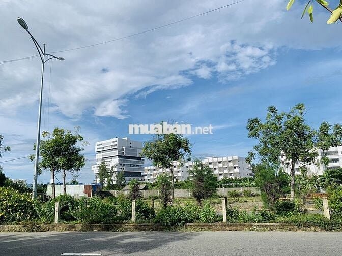 Bán Lô Đất 171m2 Ngang 7m Cách Đại Học FPT và Biển 900m, Giá 3,38 Tỷ