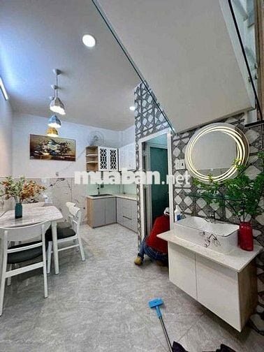 Chính chủ bán nhà 2PN, full nội thất, dọn vào ở ngay – P15, Tân Bình
