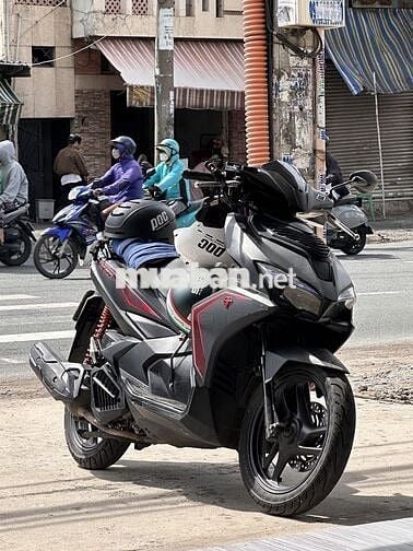 Bán xe AB vản kỷ niệm 10 năm