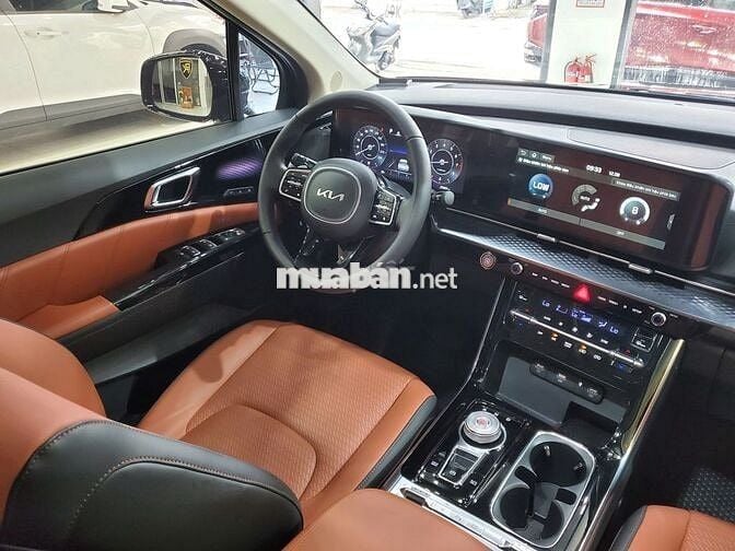 Kia Carnival 2023 Signature 3.5G - 23000 km