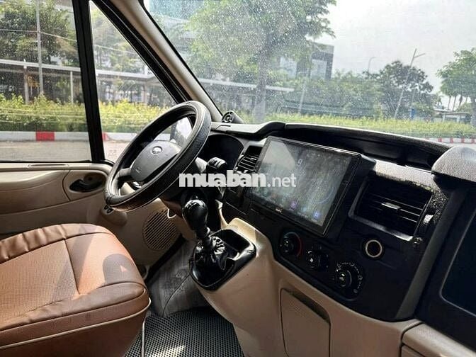 Ford Transit 2017 tải van 3 chổ/940kg
