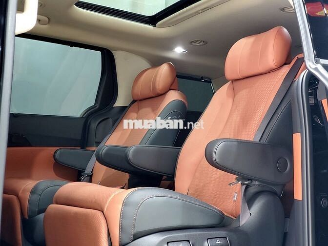 Kia Carnival 2023 Signature 3.5G - 23000 km