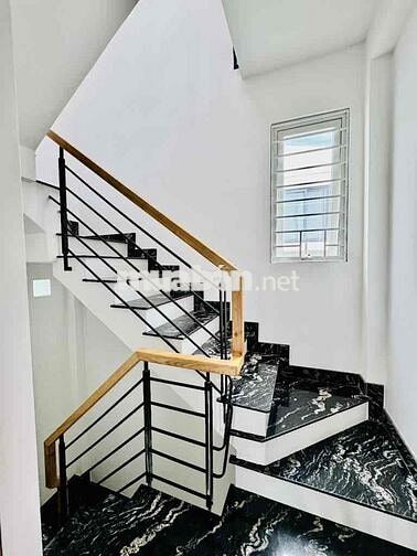 Khu Phan Xích Long 5tầng ,giáp Quận 3, View landmark81 chỉ 8,390 tỷ TL
