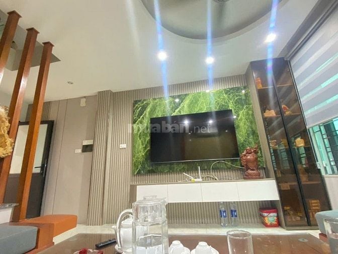 BÁN NHÀ MẶT NGÕ PHẠM VĂN ĐỒNG OTO TRÁNH, KINH DOANH 40M2, 5 TẦNG