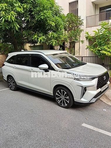 Toyota Veloz Cross 2024  - 22000 km