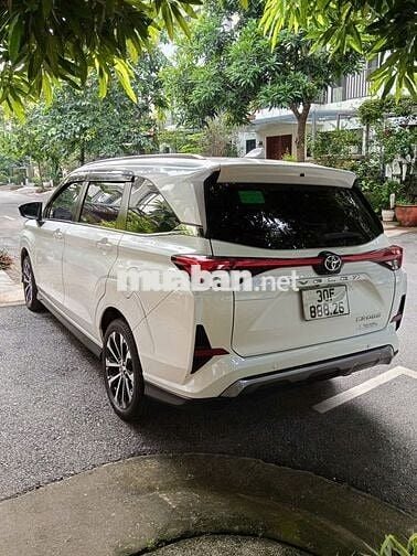 Toyota Veloz Cross 2024  - 22000 km