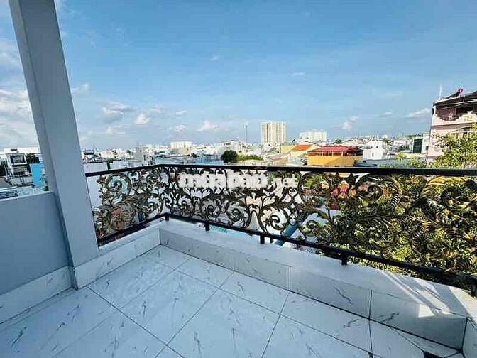 DTSD 304mét vuông,Hẻm ô tô 1 trục, 5p tới Q1