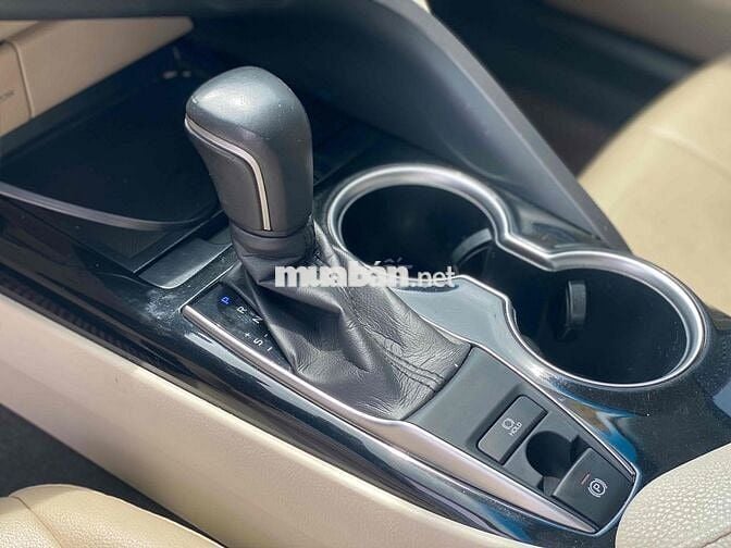 Toyota Camry 2019 2.0G - 75000 km