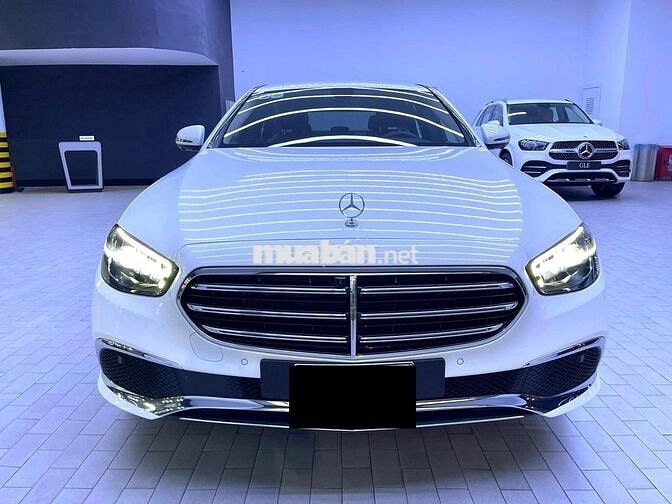 E200 Exclusive V1 - 9000 km Chính Hãng