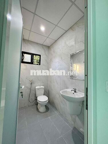 Nhà mới xây nguyên căn chính chủ