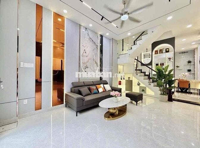 Chú Sang cần bán nhà đường Phạm Văn Hai, Tân Bình. Giá 5Tỷ750/ 58,8m2.
