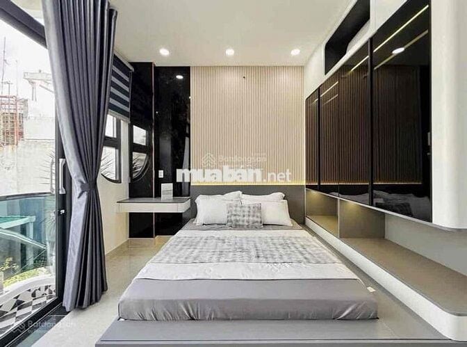 Chú Sang cần bán nhà đường Phạm Văn Hai, Tân Bình. Giá 5Tỷ750/ 58,8m2.