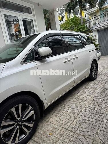 Kia Sedona 2016 - 70000 km