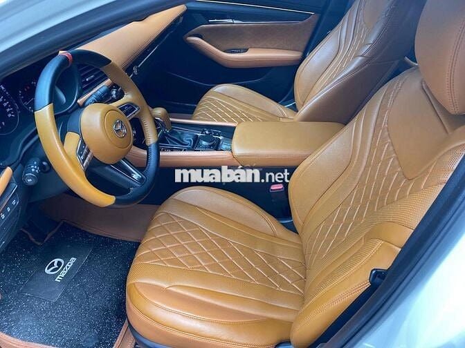 Mazda 3 2021 2.0L màu Trắng Premium odo 33000 km
